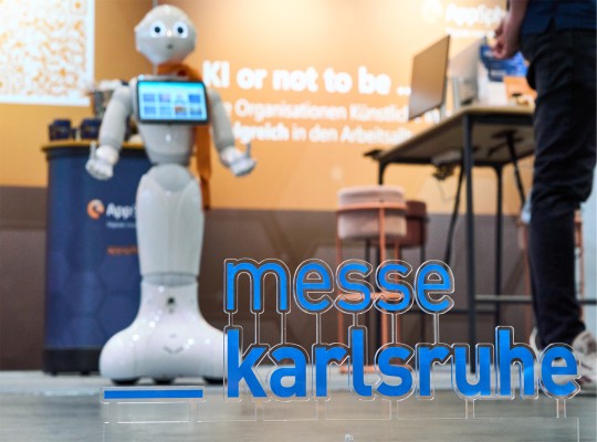 Service roboter at LEARNTEC 2024 