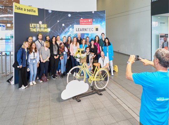 Group photo of the LEARNTEC team 