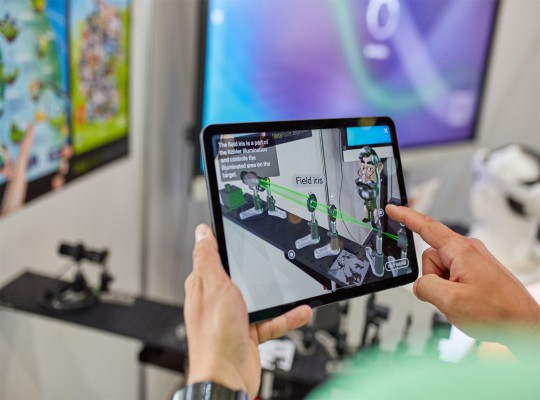 View onto a tablet with a simulation 