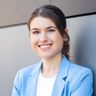 Portrait Stephanie Höllwarth