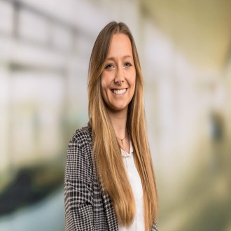 Portrait Kim Janina Pfersching