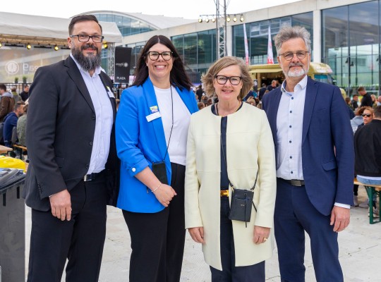 René Naumann, Stefanie Ruf, Britta Wirtz und Dr. Frank Mentrup